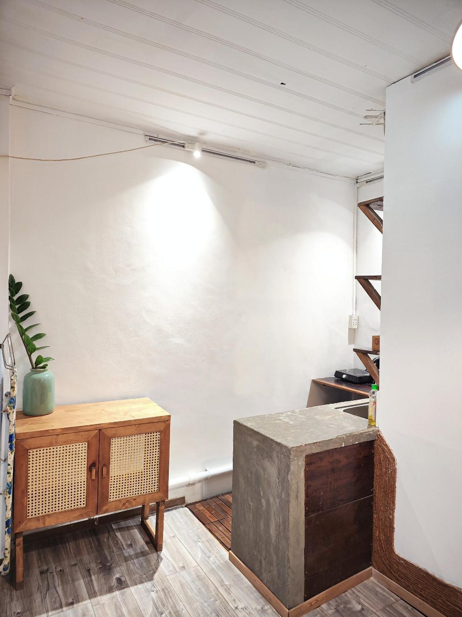 Homestay Holo Opera Saigon - Serviced